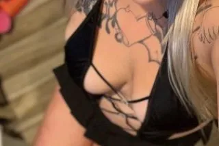 Sexy Blonde Bad Girl Come Play... - Image 1