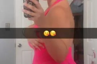 Thick Italian Baddie - 35 - Image 2