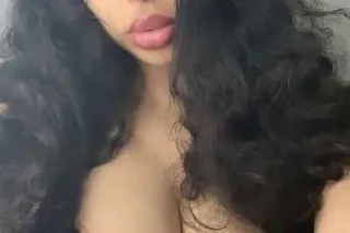 come see me , im hosting📲🥰 - 2... - Image 1