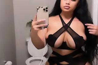 Noemi The Goddess - Image 7