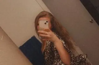 New Pics💖👅 Sexy Blonde🫦 ♥🤍 Gue... - Image 1