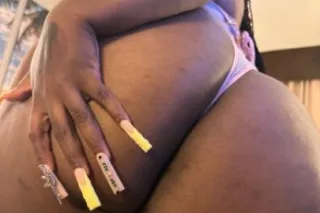 Your Thickest Pleasure 😍🍑 Onlyfans Link Bellow ⬇⬇⬇ - Image 6