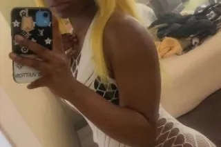 🤤BIG SOFT JUICY BOOTY🤤🍑 THROAT GOAT👄👅😍💦LET ME PLEASE U🫶🏽NO GAMES OR DRAMA🎪🗣😛🍆LET ME MAKE YOU CUM🍆😛 - Image 5