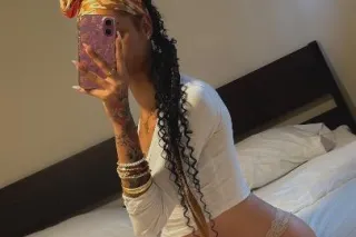 Fun🤏🏻Sized🏾🥰 BUBBLE BUTT🍑THROA... - Image 3