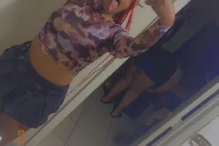 red red red everything red - Image 6