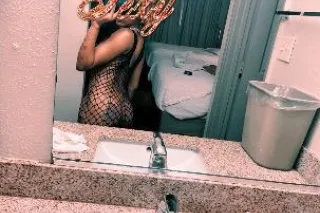 red😩 - 20 - Image 1