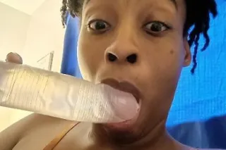 sexy red - 26 - Image 4