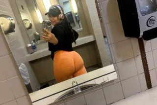 UPSCALE Playmate 💦⭐ ARRIVING T... - Image 1