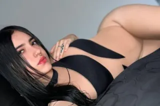 Available new hot girl in town... - Image 2