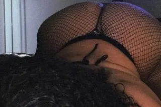 Nice Ass 💕Wet & Curvy 😻 New OnlyFans && Sexy Content Available ⭐😍 - Image 3