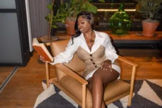 ❤Gorgeous Ebony Companion❤ - 2... - Image 4