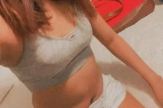 DESY GIRL - 28 - Image 2