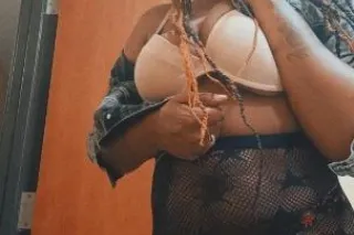 HEY DADDY 😘 2 girl specials CO... - Image 2