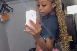 New in town 🌺💦🍭Treat Yourself🍒 sweet and addictive😋 - Image 2