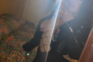 Need Company 😏 ASK about my two girl special - Image 3