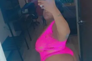 BBW SQUIRTER - 35 - Image 4