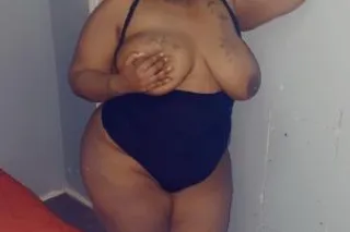 BBW SQUIRTER - 35 - Image 1