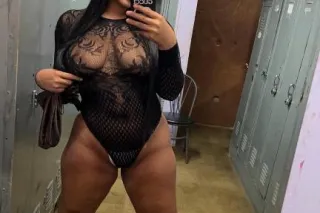 THICK THIGHS💦& PRETTY EYES💕you... - Image 3