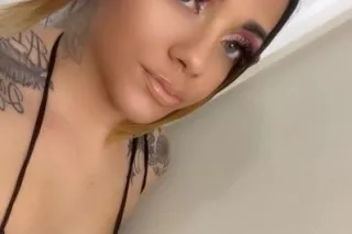 Weekend Specials ( Tap In 💕👅 )... - Image 2