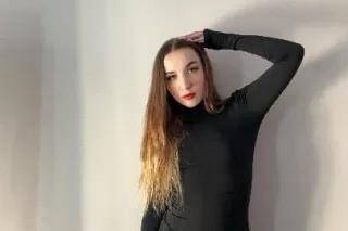 READ AD READ AD!!! Green Eyed Baddie Visiting - Image 1