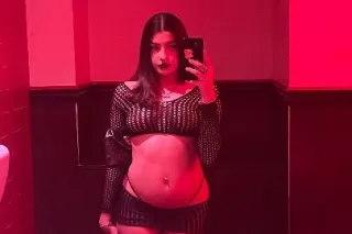 come get spoiled buy a petite ... - Image 1