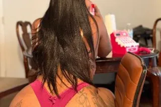 Eu amo estar 🇧🇷 Relaxado, descontrado e apenas aproveitando nosso tempo juntos - Image 9