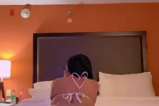 sexy cholocate avaiable 🩷🩷🩷 - Image 6