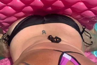 💦🍑 Tatted & Curvy BBW Goddess 🍑💦 - Image 1