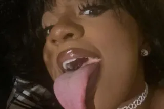 im wet and ready-madeready-mad... - Image 1