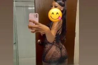 IN TOWN - 25 - Image 1