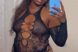 🫧Creamy 🥥 Tight 💋 BIG Booty DE... - Image 2