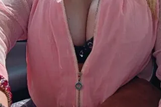 hermosa nalgona massagista nal... - Image 2