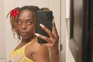 BARBIE DOLL - 28 - Image 1