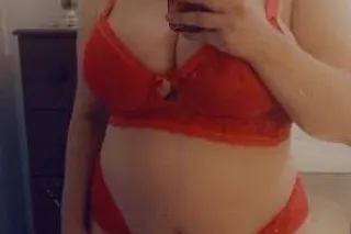 Professional And Mature Sexy W... - Image 4