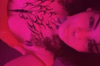 young sexy thick, bjg booty 23... - Image 3