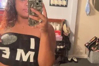 5'2 and ready to meet you - Image 3