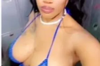 Here to please you baby😘 - 24 - Image 1