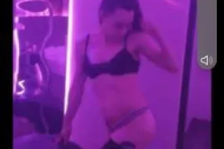 ❤️❤️❤️sweet petite and just th... - Image 1