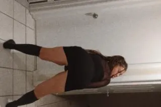 YOUR FAVORITE SNOW WHITE 💕💕💕IN... - Image 2