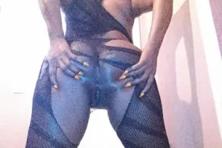 sexyiebaby no incall no bare o... - Image 1