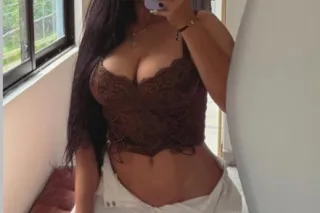 Hi, I'm MIA, I'm new to the area. 100% Latin, available now - Image 1