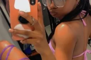 🍑 Soft And Fluffy. PETITE 🥥🍫5'1 cutie💋AND Fantastically Fetish Friendly🍑 👑 Party Girl♛👅♛CALL or Text me✅INCALL-OUTCALLS AVALI💋 - Image 1