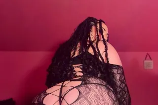 First time in Dallas!!! Busty ... - Image 3