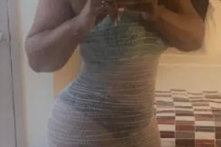 Sexy Latina - 25 - Image 2