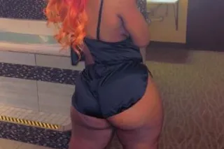 throat goat with the good puss... - Image 2