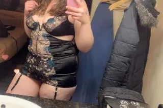 🔥🔥THICK, BLONDE, AND A MOUTH👅 SOOO 💣💣 - Image 3