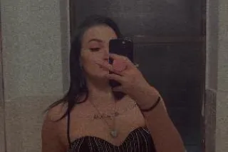 •Snow here to make your world ... - Image 1