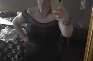 New silk lingerie, new thigh h... - Image 3