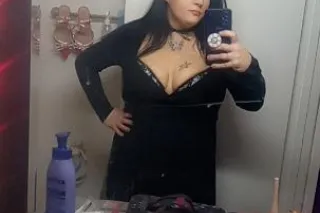 New silk lingerie, new thigh highs and no one to share it with 🫣😶‍🌫🤫 - Image 6