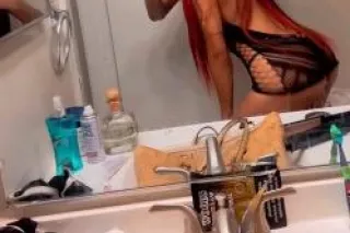 pregnant pussy is better ! AVA... - Image 4